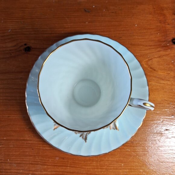 Vintage Foley Bone China Wyvern collection Teacup and Saucer - Picture 3 of 7